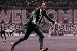 Vì sao ông bầu Beckham mời Alonso làm HLV trưởng?