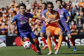 Dangda ghi bàn, Shimizu S-Pulse vẫn thua