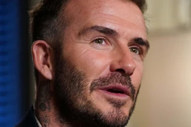 Bầu Beckham cũng biết chơi “chiêu Lee Nguyen”