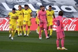 Real Madrid 'chết đau' bởi 'lỗ chân trâu'