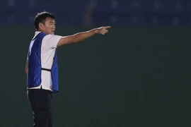 HLV Phan Thanh Hùng có chiến thắng đầu tay
