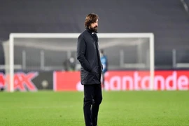 Ronaldo - Pirlo lớn chuyện rồi