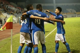 CLB nợ lương 8 tháng lên đầu, Sài Gòn FC, Hà Nội FC lại chìm