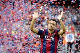 Koeman yên vị, Xavi tính đường riêng