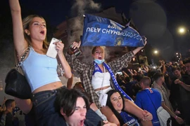 Chùm ảnh ăn mừng của Fan Chelsea tại London 