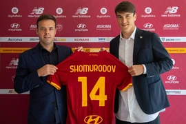 Mourinho gây sốc ở AS Roma khi tuyển 'hàng độc'