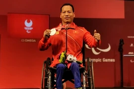 Văn Công mất HCV Paralympic vì hơn đối thủ... '1 lạng'