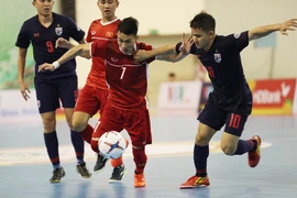 Tuyển Thái Lan muốn vượt ngưỡng, VN mong như World Cup 2016