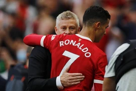 Solskjaer nêu kế hoạch dùng Ronaldo