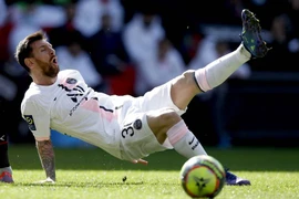Chùm ảnh 'tuyển thế giới' PSG thua muối mặt ở Rennes