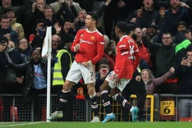 Ronaldo có 807 bàn à?! Còn Pele trên... ngàn bàn thì sao?