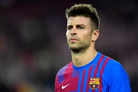 Pique bị soi vì nghi làm ăn khuất tất