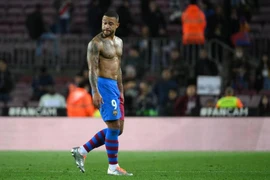 Chùm ảnh Barcelona bị "làm nhục" ngay tại Nou Camp