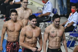 Có nhà vô địch Olympic mà thua VN, Singapore cay cú