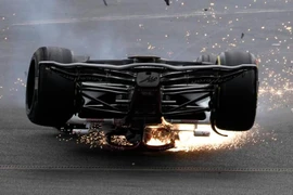 Tay đua Trung Quốc phá hỏng chiếc F1 Alfa Romeo