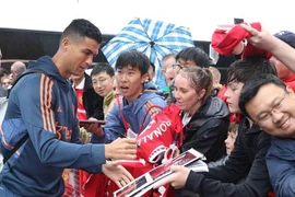 Sốc, Ronaldo về Marseille?