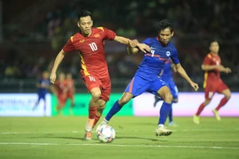 Đội hình 2 tuyển Việt Nam thắng dễ “quân xanh” Singapore