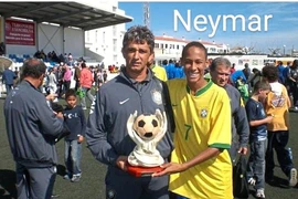 Thầy của Neymar, Coutinho, Casemiro, Marcelo dẫn quân đá SEA Games 32