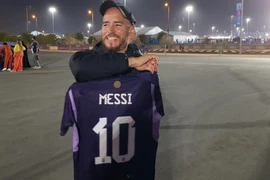 Sốc: Không ai chịu đổi vé để lấy áo Messi