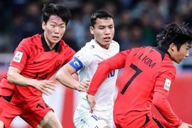 Thủ môn Boymurodov cản phá ba quả 11m đưa Uzbekistan vào chung kết