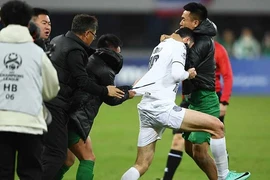 AFC ra án phạt cực nặng với 2 CLB Trung Quốc và Thái Lan sau vụ loạn đả