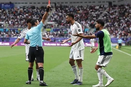 700 ngàn người Iraq đứng về Aymen và đề nghị AFC giải thích việc trọng tài rút thẻ đỏ