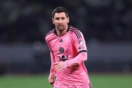 Mascherano rủ Messi đá Olympic