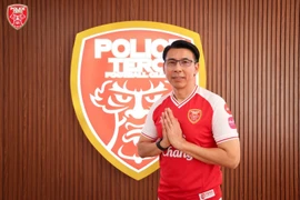 Bại tướng của HLV Park Hang-seo sang Thai-League, nhiều tên tuổi lớn tranh nhau “trám chỗ”
