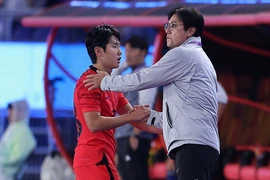 Vừa được gọi lên tuyển, Lee Kang-in lại bị chính trị gia chỉ trích
