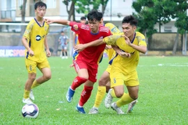 Thua hai trận đầu, SL. Nghệ An thắng đậm vào tứ kết bằng “cửa chính”