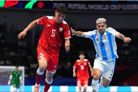 Afghanistan ngoan cường, suýt chia điểm với cựu vương World Cup