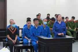 Giam lỏng con nợ trong nhà để đòi tiền: Nợ chưa đòi được, tù đã oằn vai