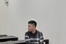 Chủ nhà hàng bán cổ phần 'ma' lấy gần 10 tỉ đồng