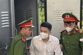 Cựu Phó Chủ tịch Hà Nội ân hận vì nhận tiền trong vụ chuyến bay giải cứu