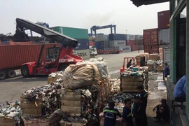 Gán 'mác' người nhà lãnh đạo, lừa đảo từ việc mua container phế liệu