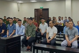 Kháng nghị án nặng, án nhẹ vụ chạy án cho ông trùm hóa đơn