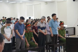 2 cựu cục trưởng Cục An toàn thực phẩm được giảm án về tội nhận hối lộ