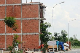 Yêu cầu chủ nhà niêm yết giấy phép xây dựng tại các công trình
