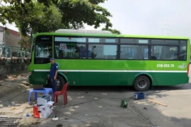 1 tháng kiểm tra khí thải chỉ phạt được... 700.000 đồng 