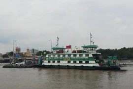 TP.HCM kêu gọi hỗ trợ chống dịch COVID-19 tại bến phà