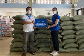 Thang Long Real hỗ trợ 33 tấn gạo giúp người dân TP.HCM