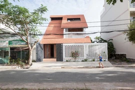 Ngôi nhà mái ngói cổ xưa giữa lòng Sài Gòn