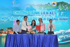 Quảng Ninh bắt tay với TP.HCM kích cầu du lịch