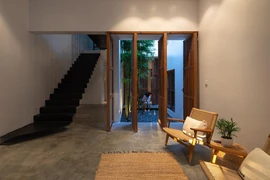 Ngôi nhà có 3 sân vườn giữa lòng Hà Nội 