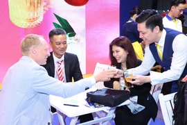 Tour Tết 2026 'nóng' sớm, ngành du lịch tăng tốc cuối năm