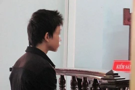 16 tuổi, 30 triệu đồng và bốn năm tù