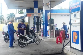Bến Tre: Niêm phong kẹp chì hơn 1.000 trụ bơm xăng