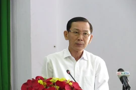 Cán bộ 'đòi quà', người kinh doanh không dám nói