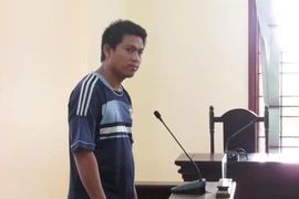 Cậu họ tâm thần xâm hại cháu gái nhỏ nhiều lần