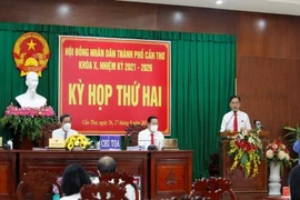 Cử tri Cần Thơ mong sớm hỗ trợ người khó khăn, tăng tỉ lệ tiêm vaccine
